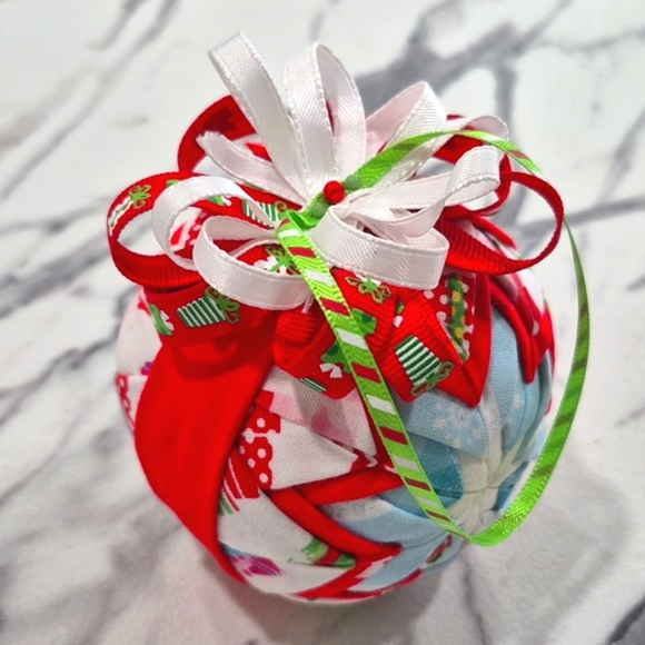 Handmade Quilted Ornament Snowman Red & White - Picture 5 of 5